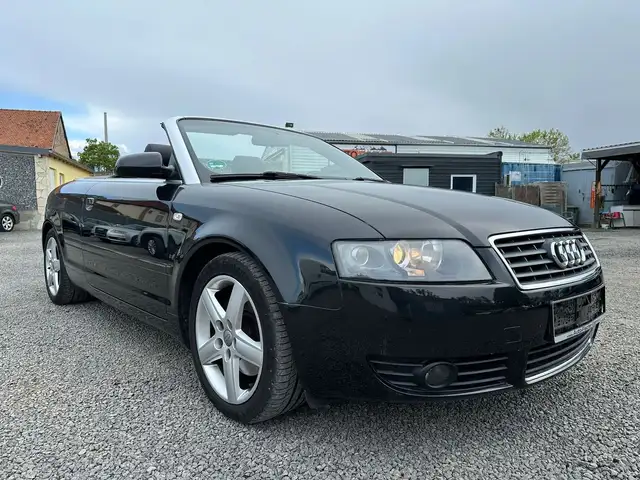 Audi A4 1.8 T  Leder  "HU Neu"