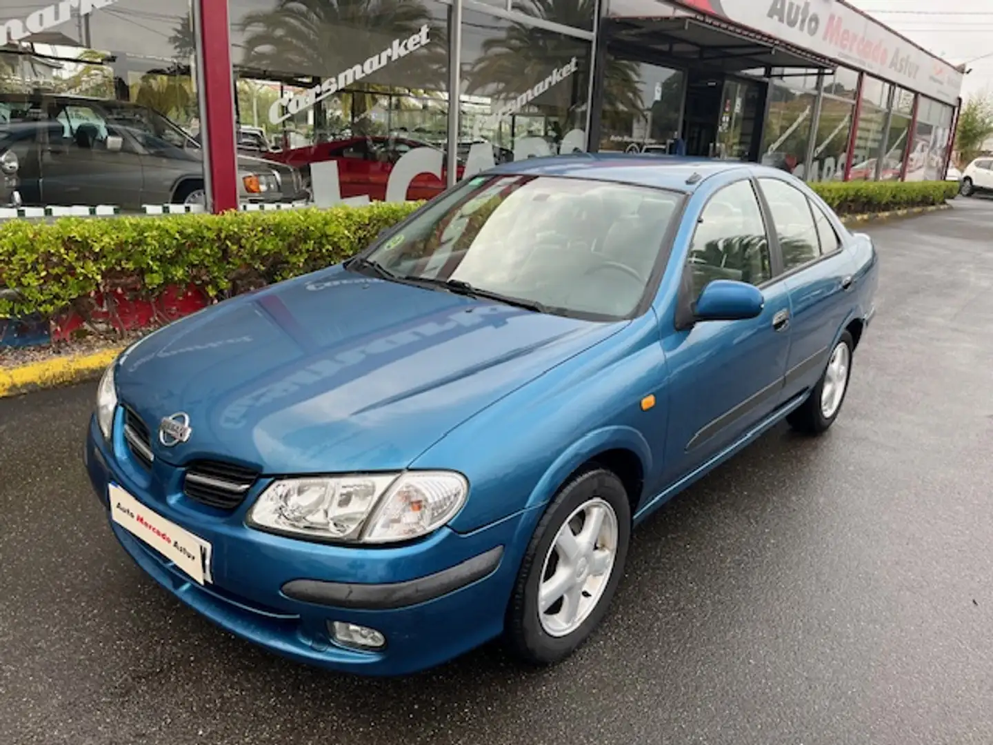 Nissan Almera 1.8 Comfort Albastru - 1