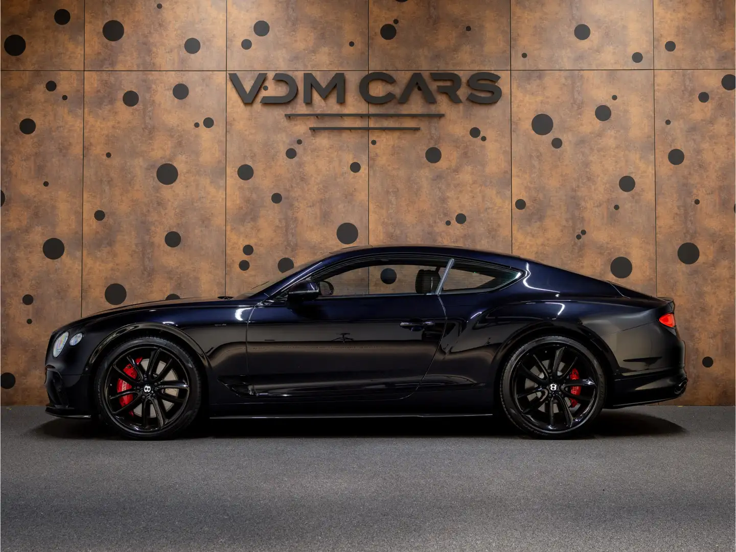 Bentley Continental GT 4.0 V8 | Carbon Styling | Touring Spec | City Spec Schwarz - 2