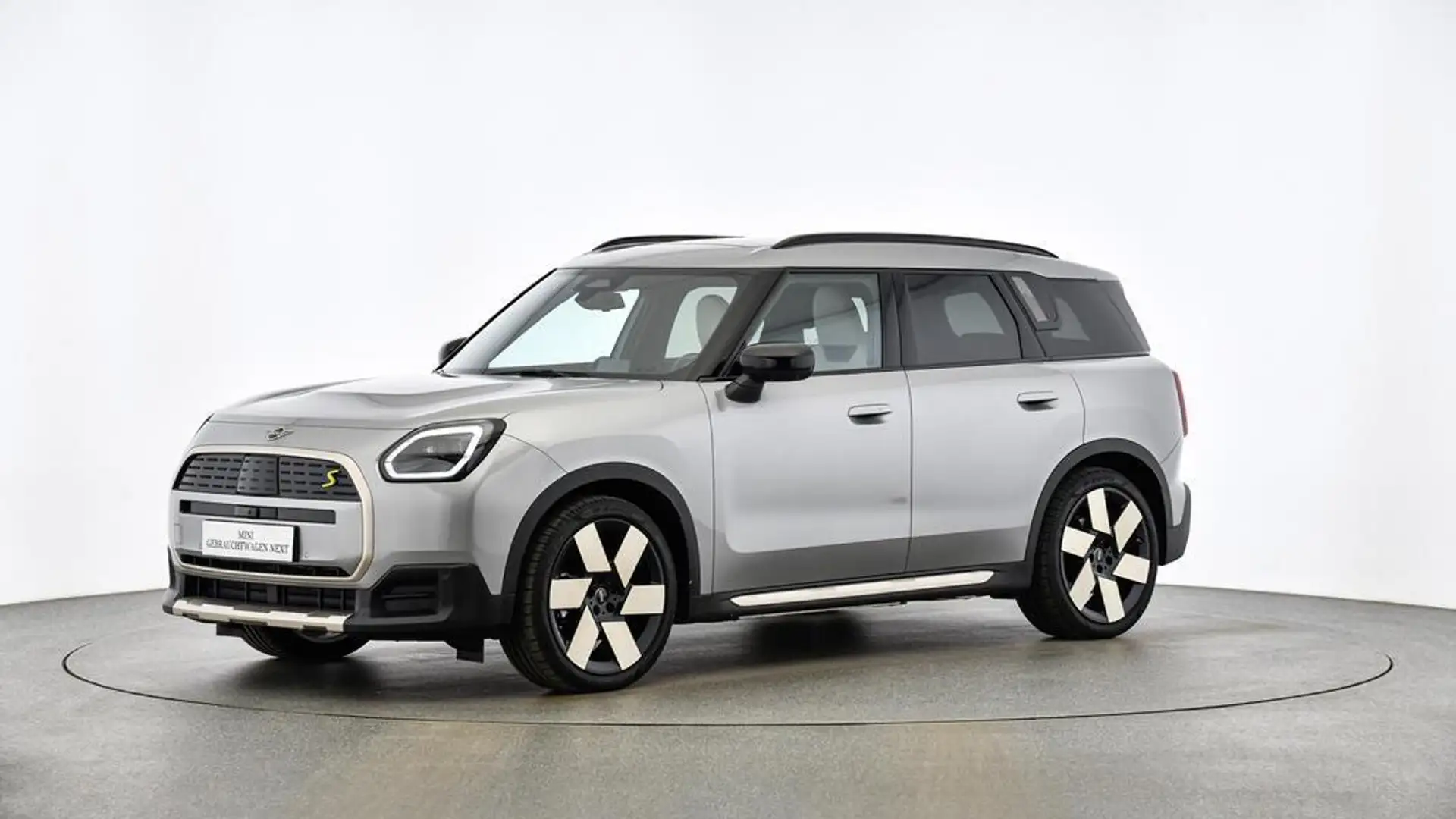 MINI Countryman SE All4 Favoured Trim Grau - 1