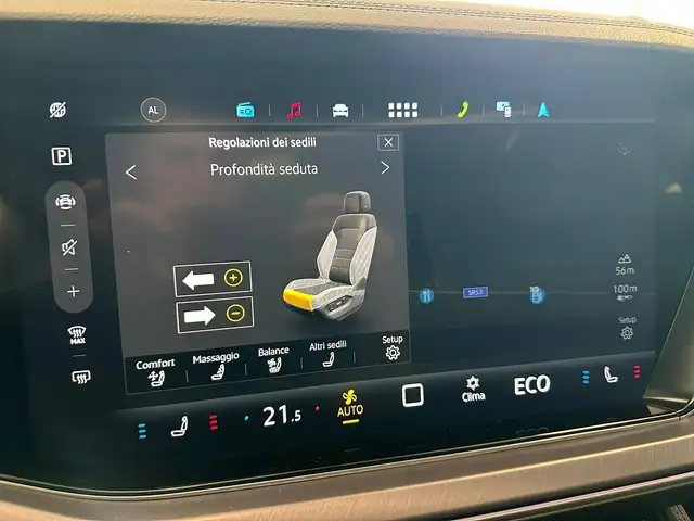 Volkswagen Touareg view 11