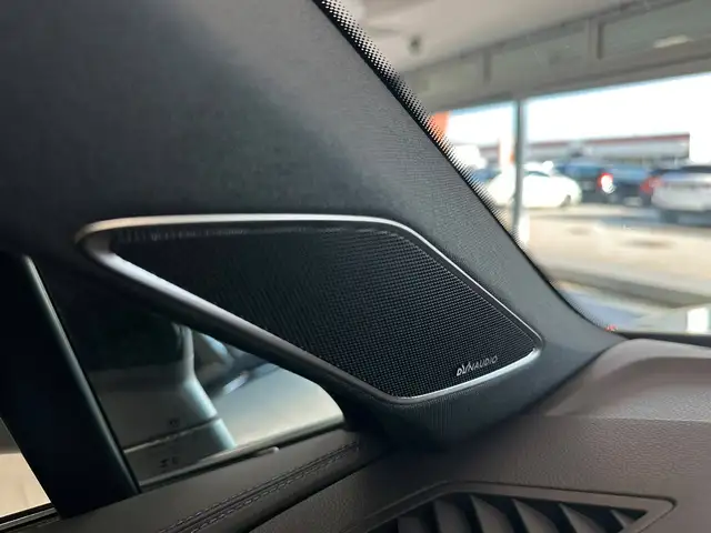 Volkswagen Touareg view 12
