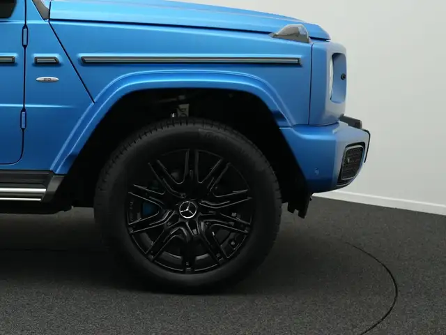 Mercedes-Benz G-Class view 8