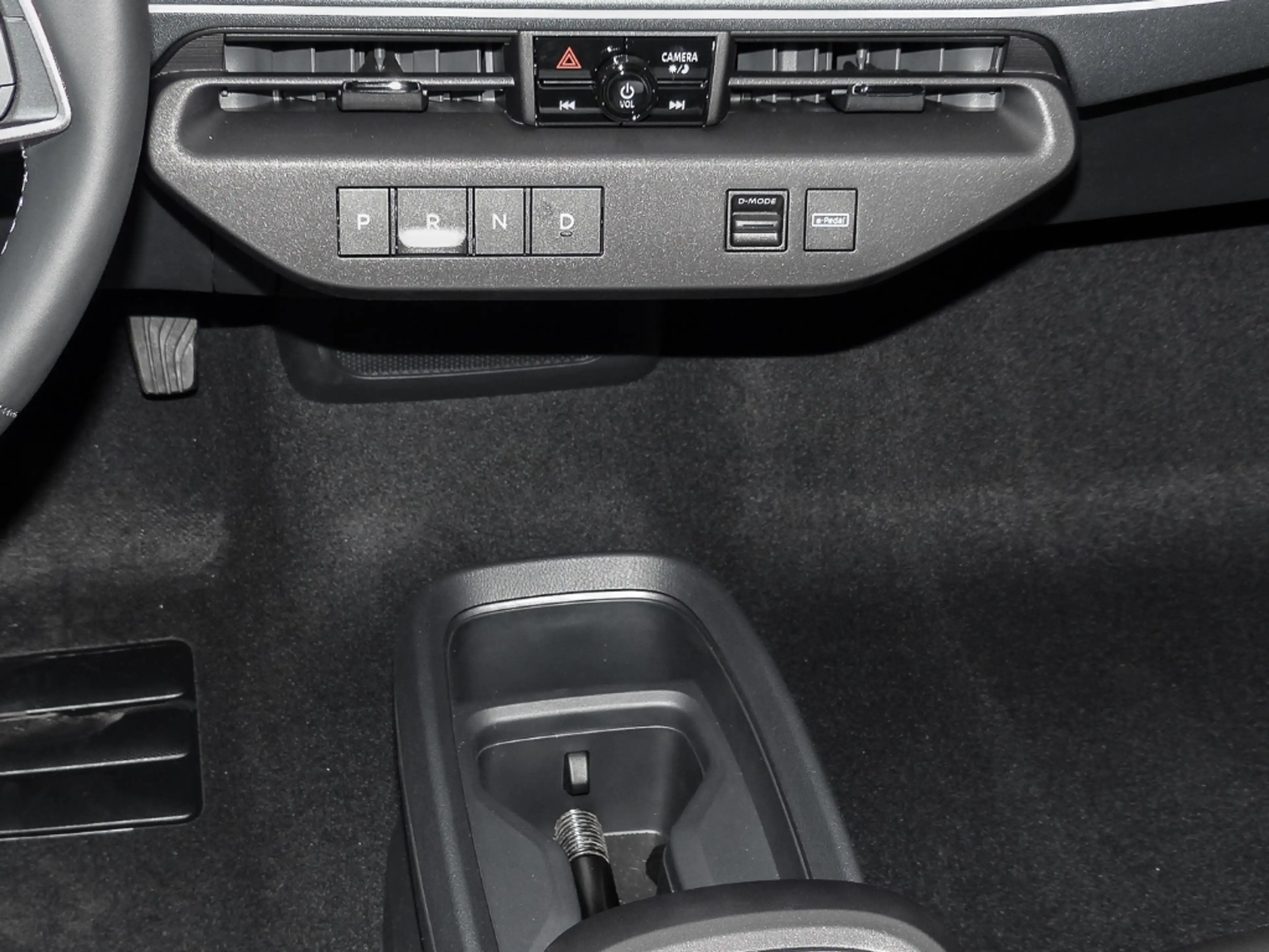 Nissan Leaf EVOLVE 75 kWh 2FL Panorama-Glasdach BOSE *neues Mo — photo 11