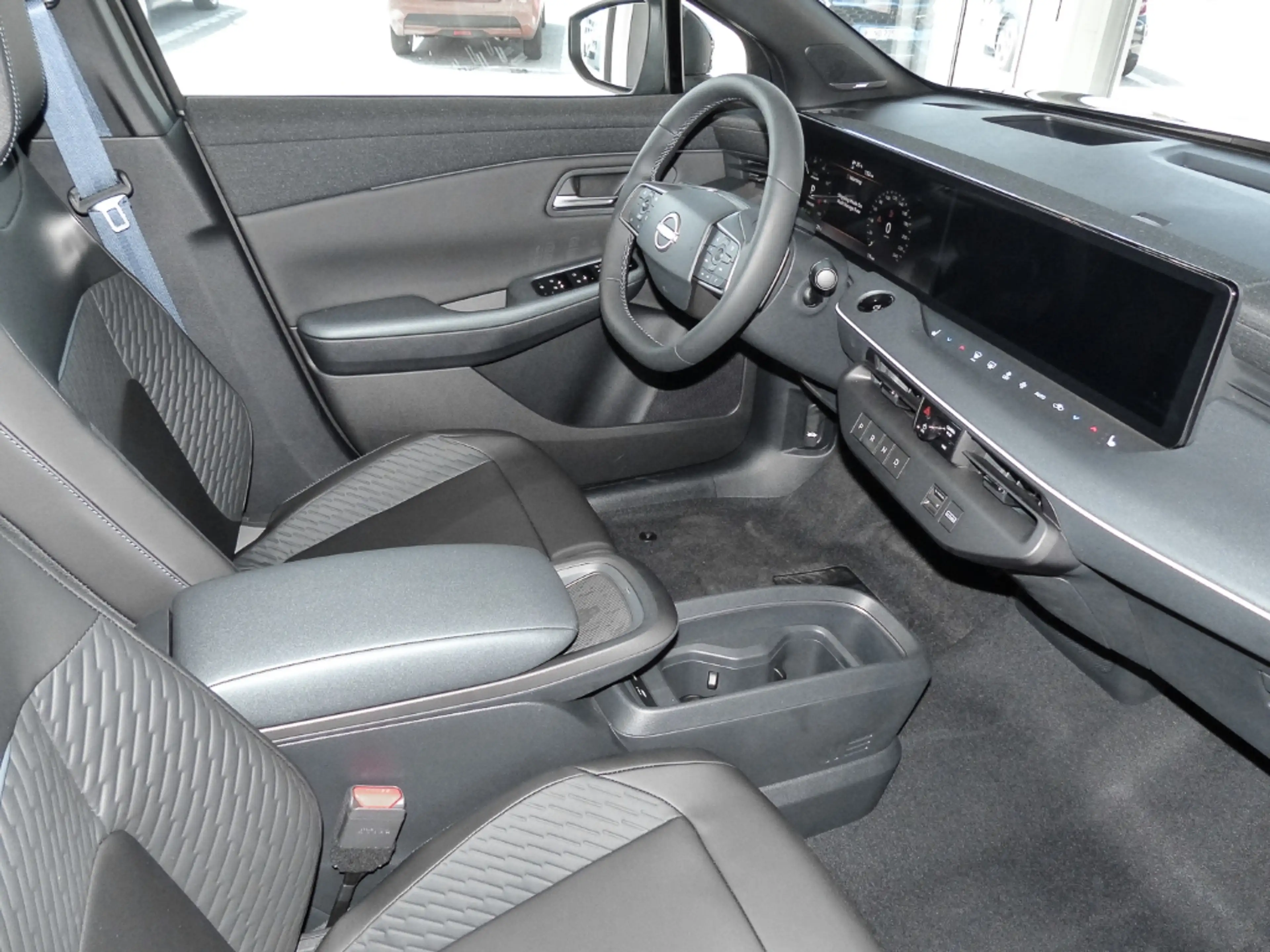 Nissan Leaf EVOLVE 75 kWh 2FL Panorama-Glasdach BOSE *neues Mo — photo 4