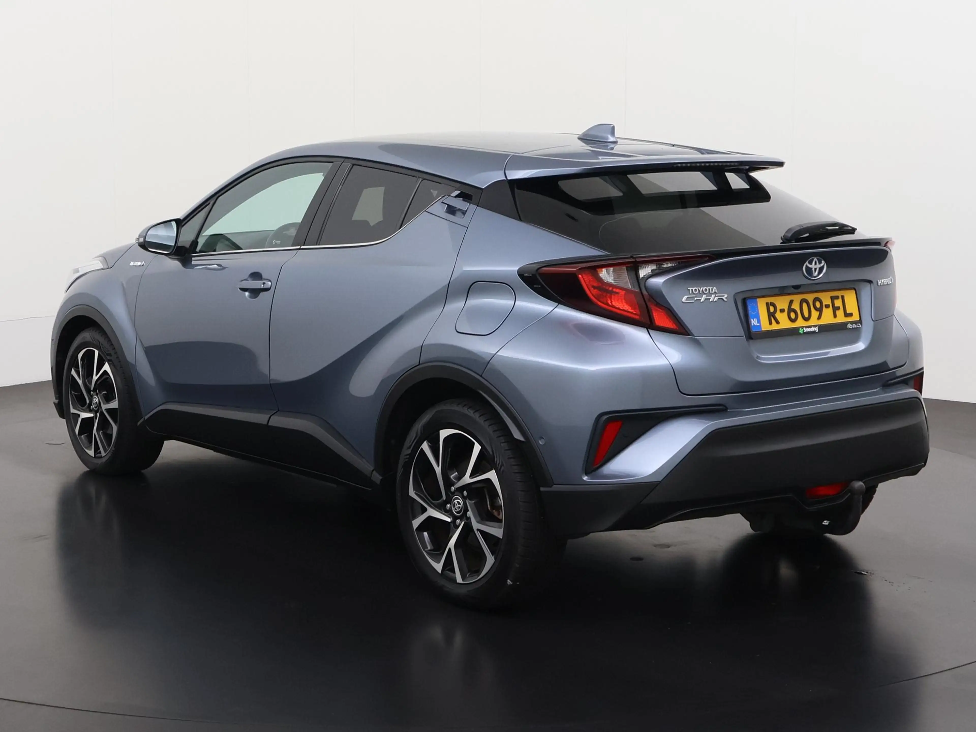 Toyota C-HR 1.8 Hybrid Dynamic | Trekhaak | ACC | Camera | Car — photo 6