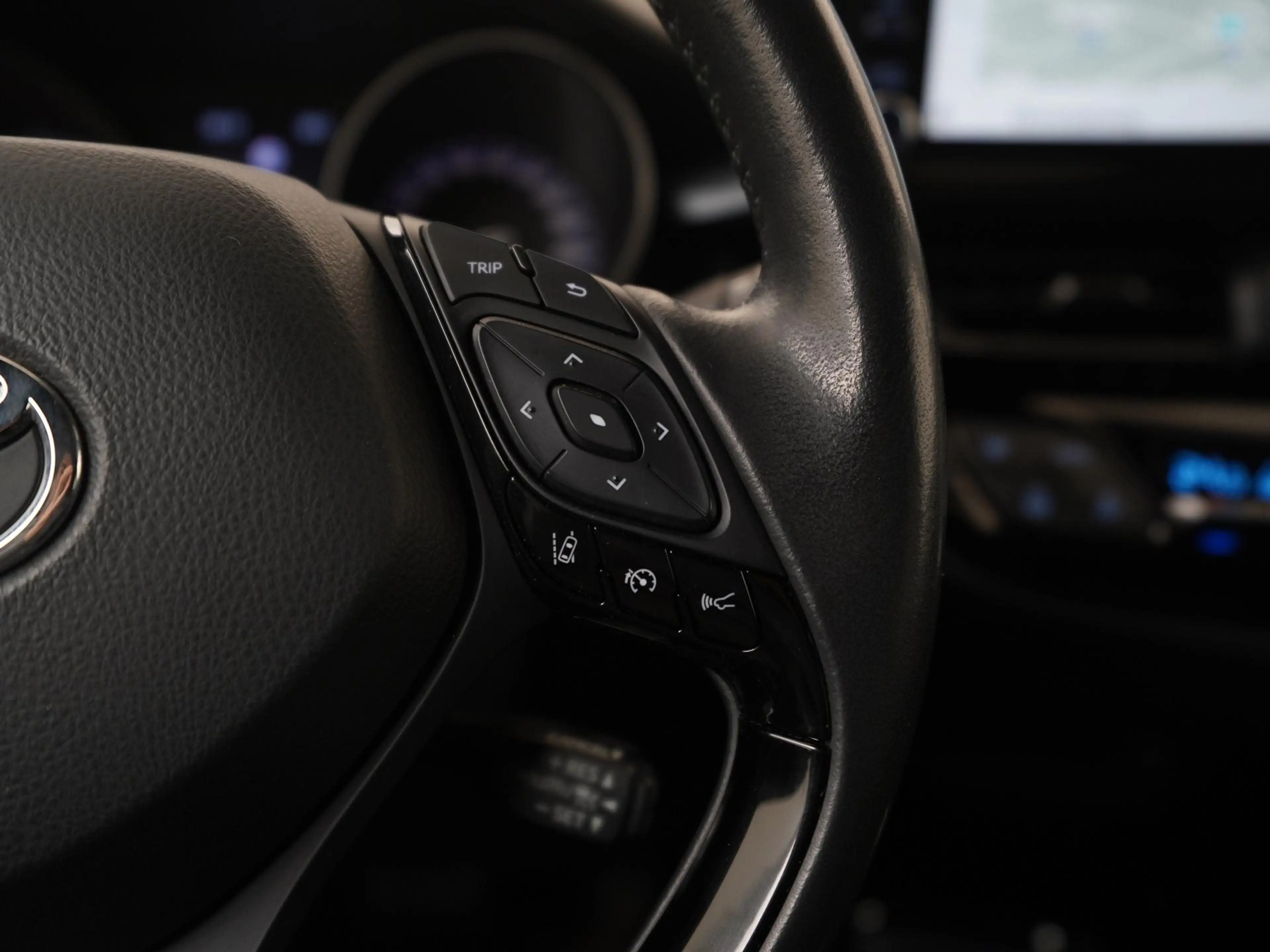 Toyota C-HR 1.8 Hybrid Dynamic | Trekhaak | ACC | Camera | Car — photo 9