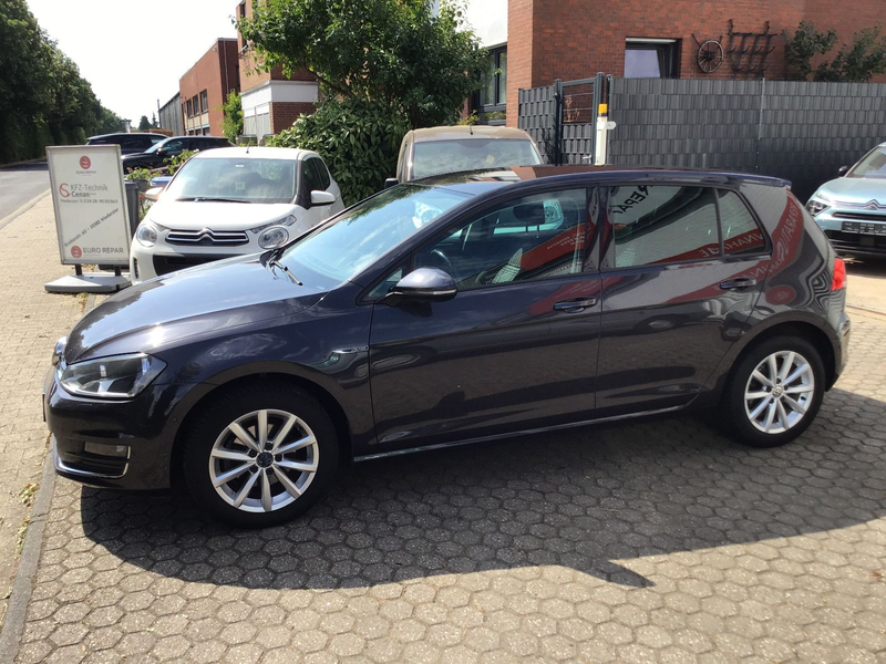 Volkswagen Golf VII Lim. Lounge BMT, Automatik — photo 5