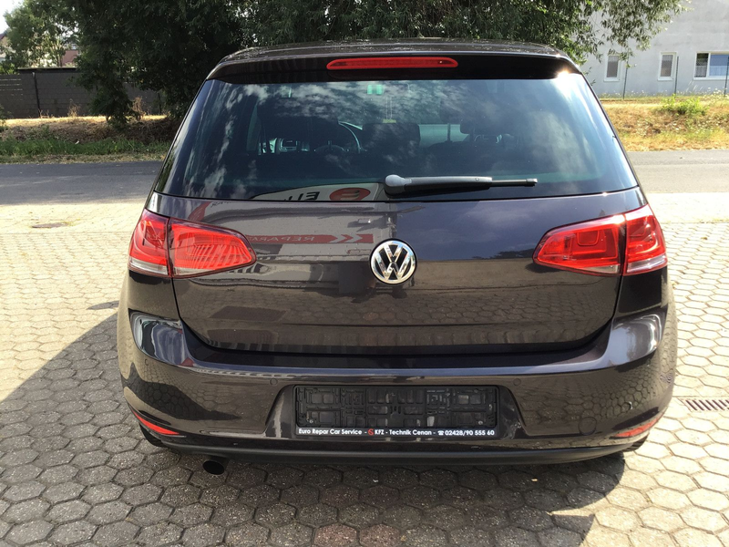 Volkswagen Golf VII Lim. Lounge BMT, Automatik — photo 9