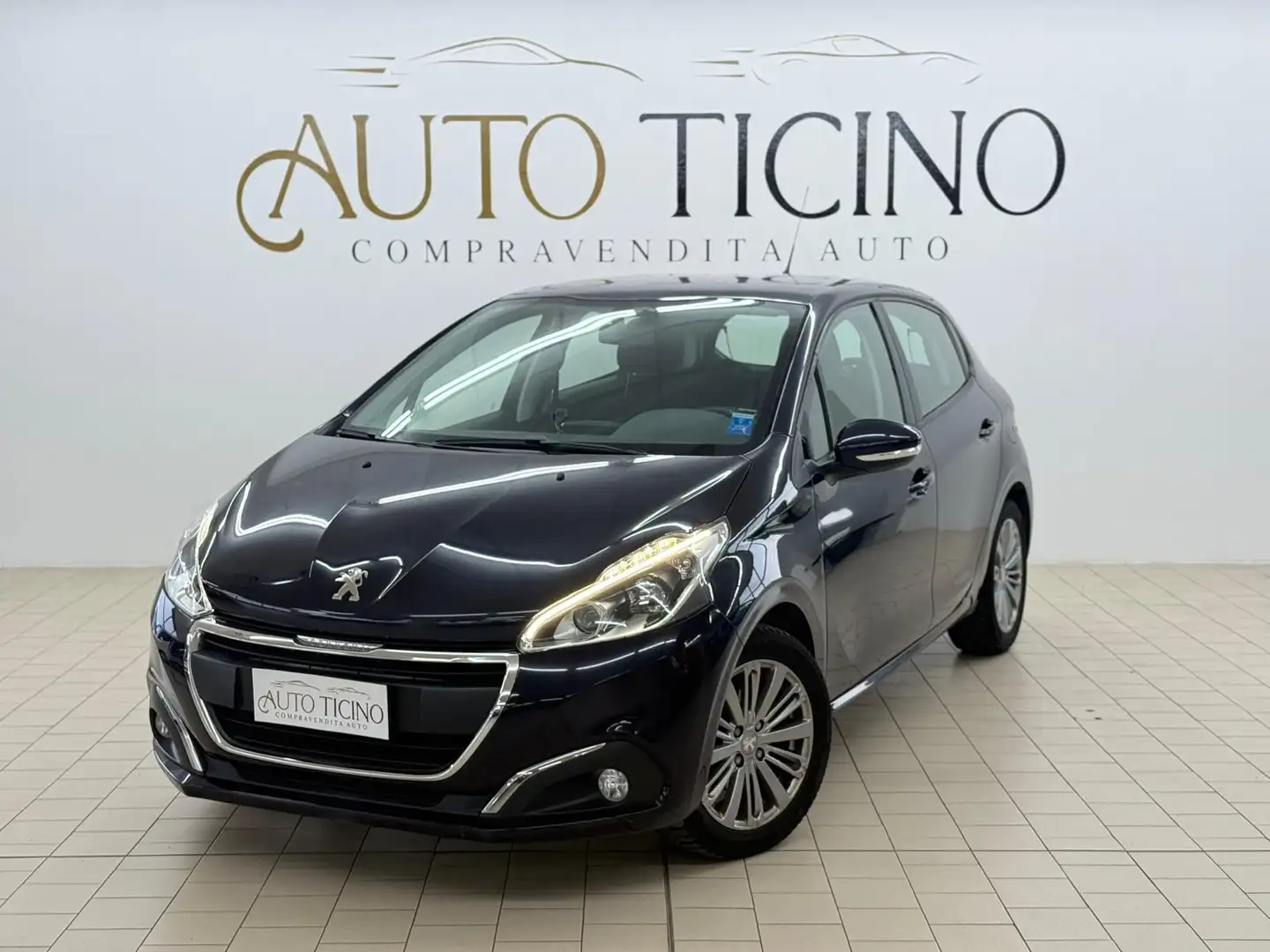 Peugeot 208 5p 1.2 puretech Allure gpl 82cv NEOPATENTATI OK - 1