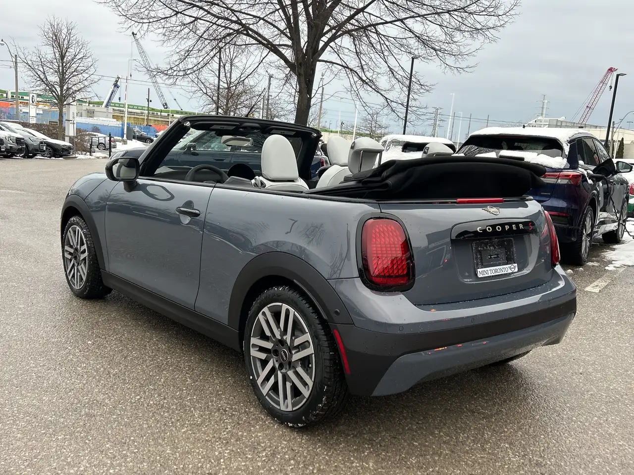 MINI Convertible снимка MINI Convertible