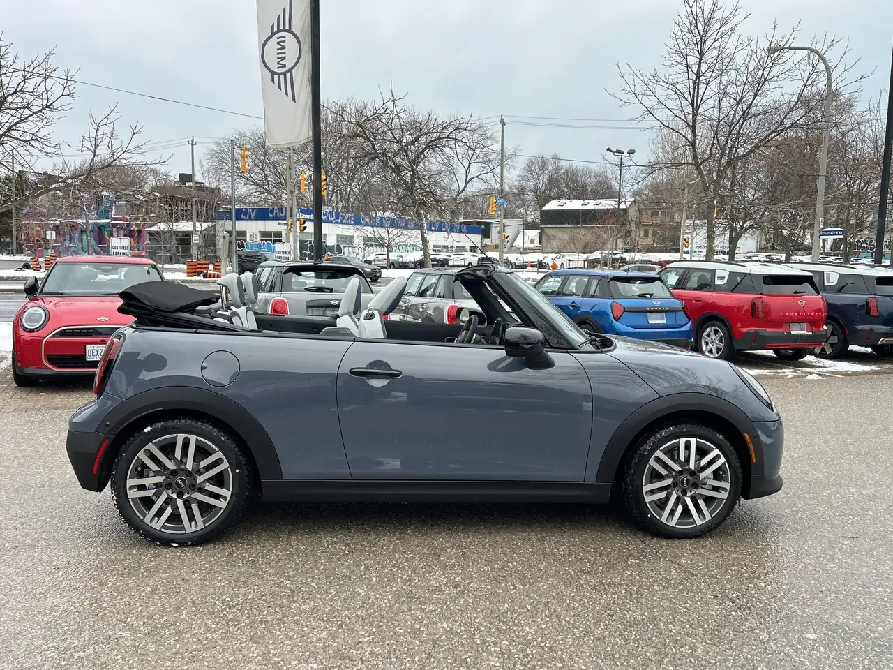 MINI Convertible снимка MINI Convertible