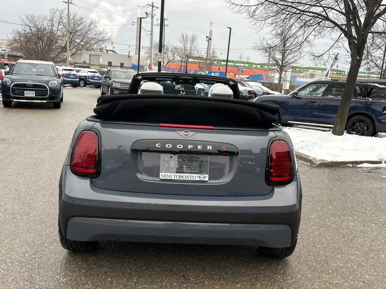 MINI Convertible снимка MINI Convertible