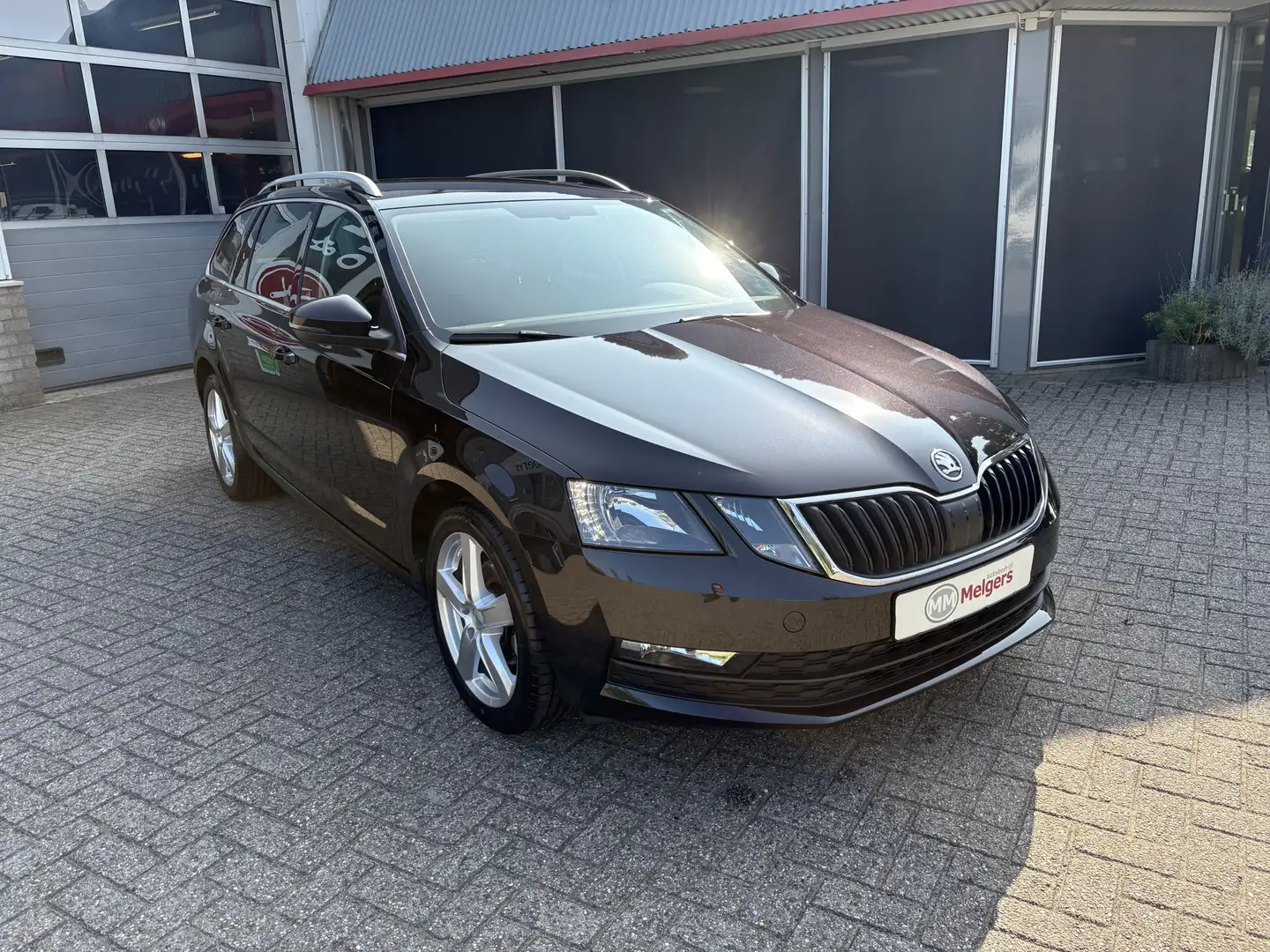 Skoda Octavia Combi 1.0 TSI Greentech Business Edition Noir - 1