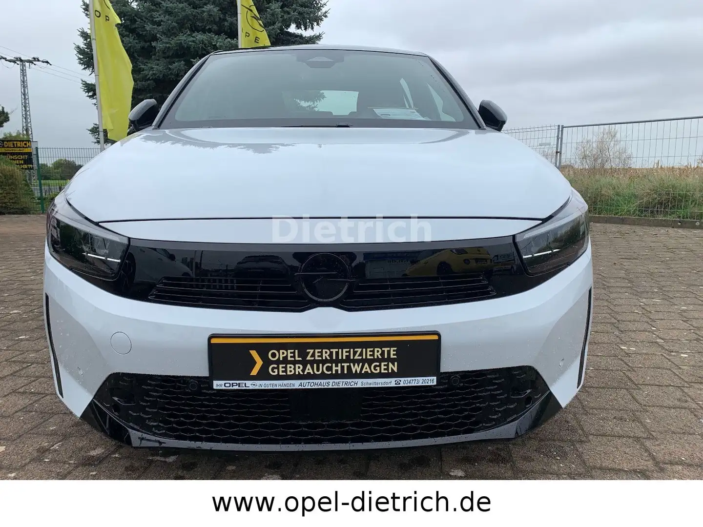 Opel Corsa F GS Automatik , SHZ,Kamera,PDC Weiß - 2