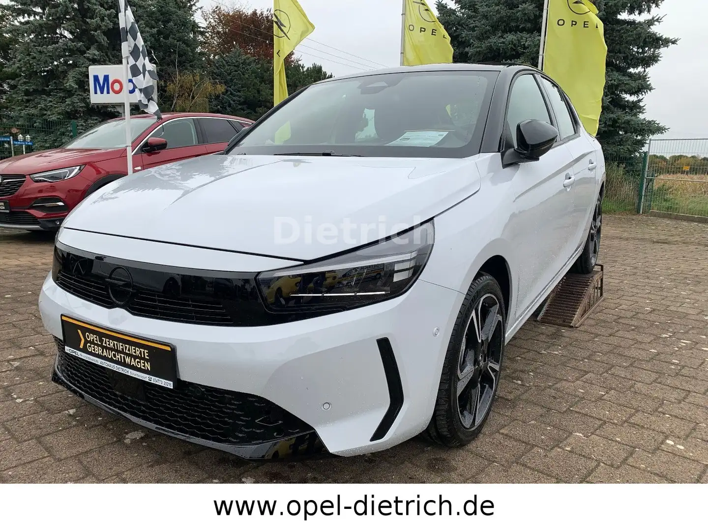 Opel Corsa F GS Automatik , SHZ,Kamera,PDC Weiß - 1