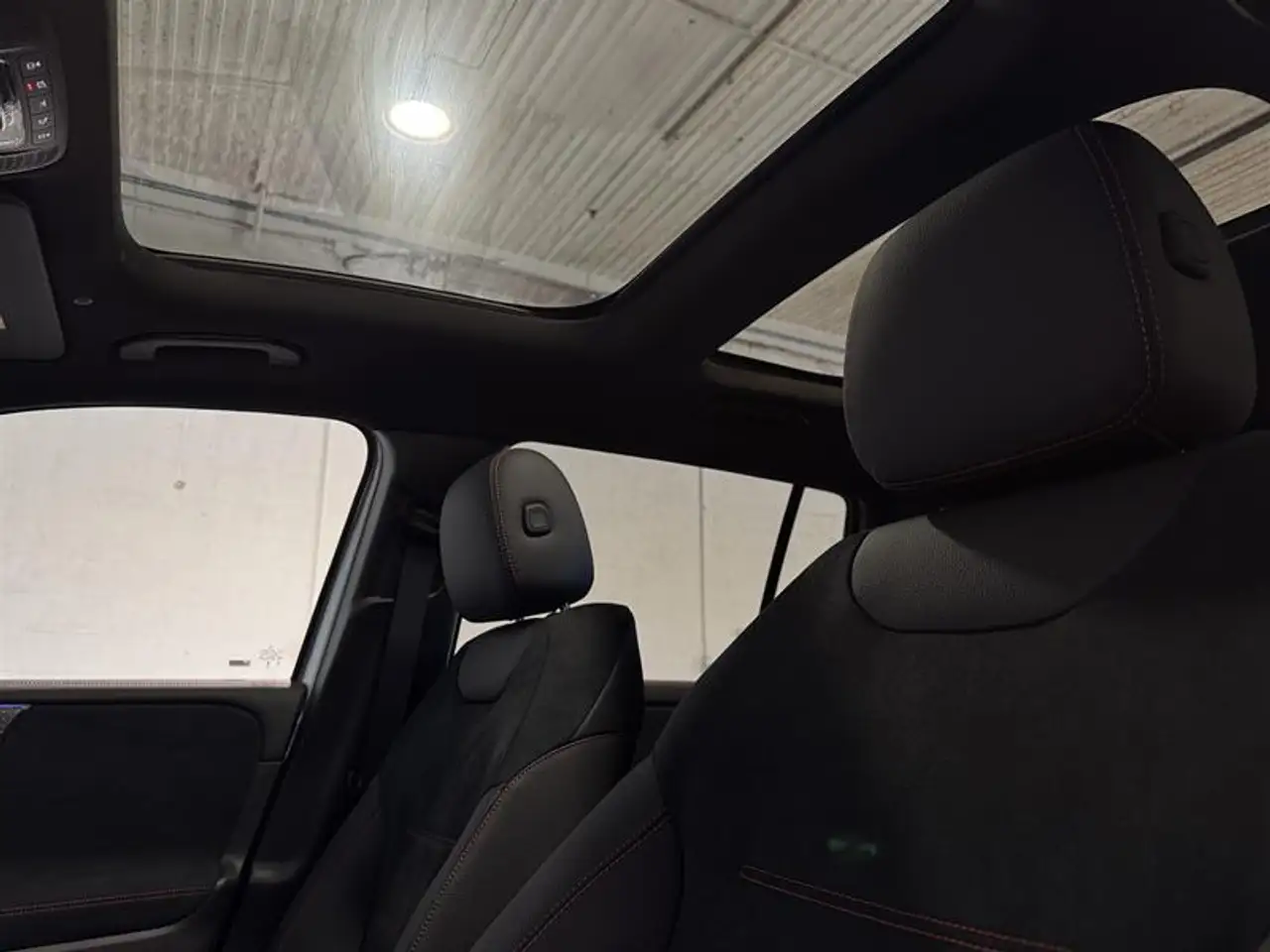Mercedes-Benz GLB fotografie Mercedes-Benz GLB