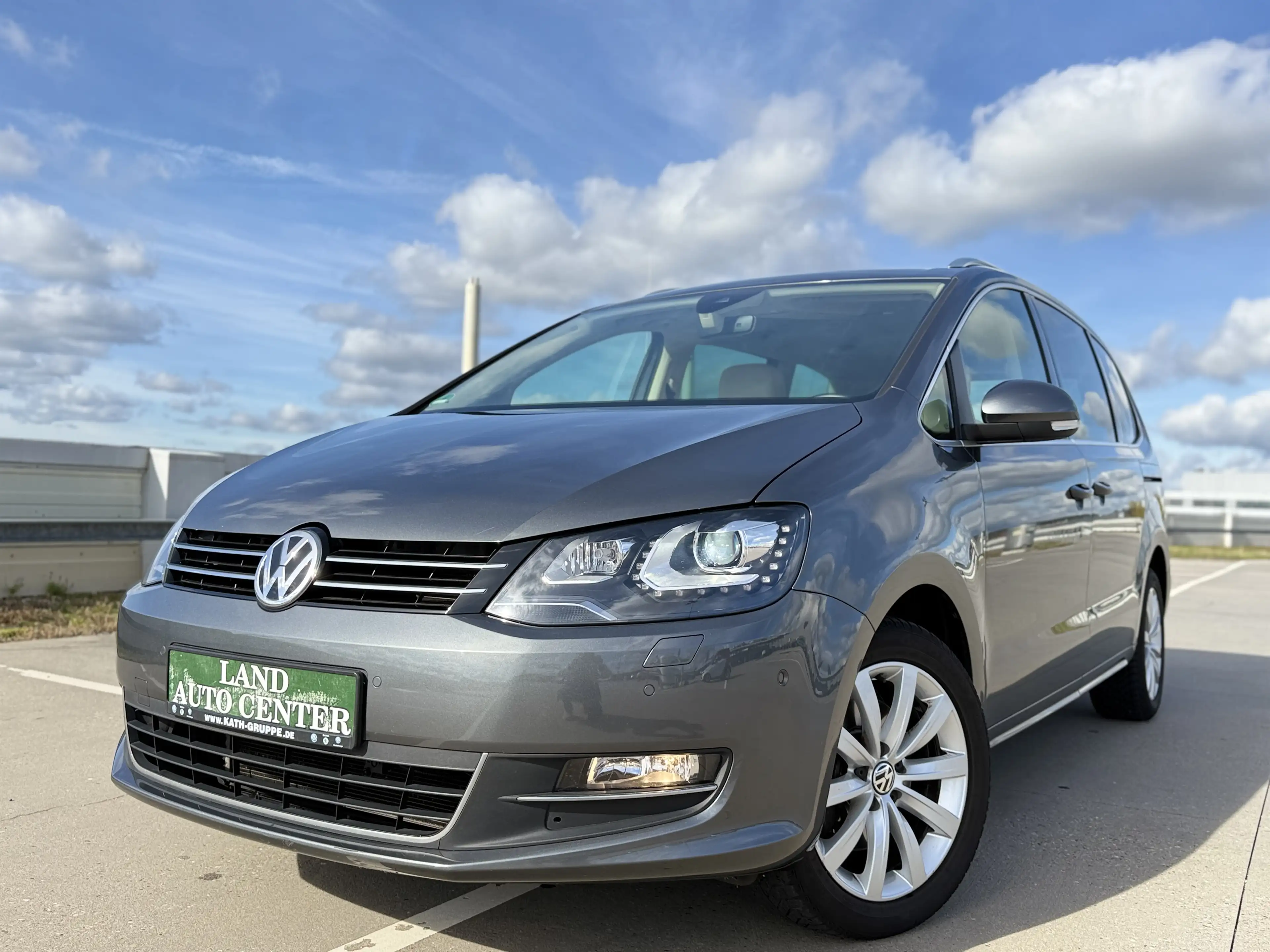 Volkswagen Sharan 2.0 TDI DSG*HL*7-SITZ*ACC*STANDHZG*CAM*