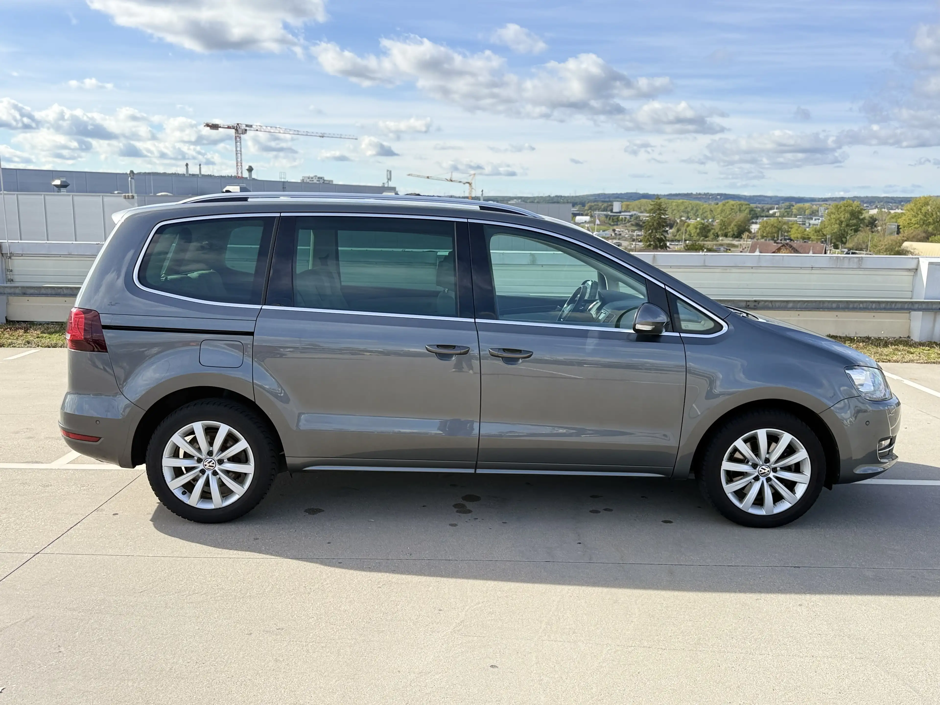 Volkswagen Sharan 2.0 TDI DSG*HL*7-SITZ*ACC*STANDHZG*CAM* — photo 8