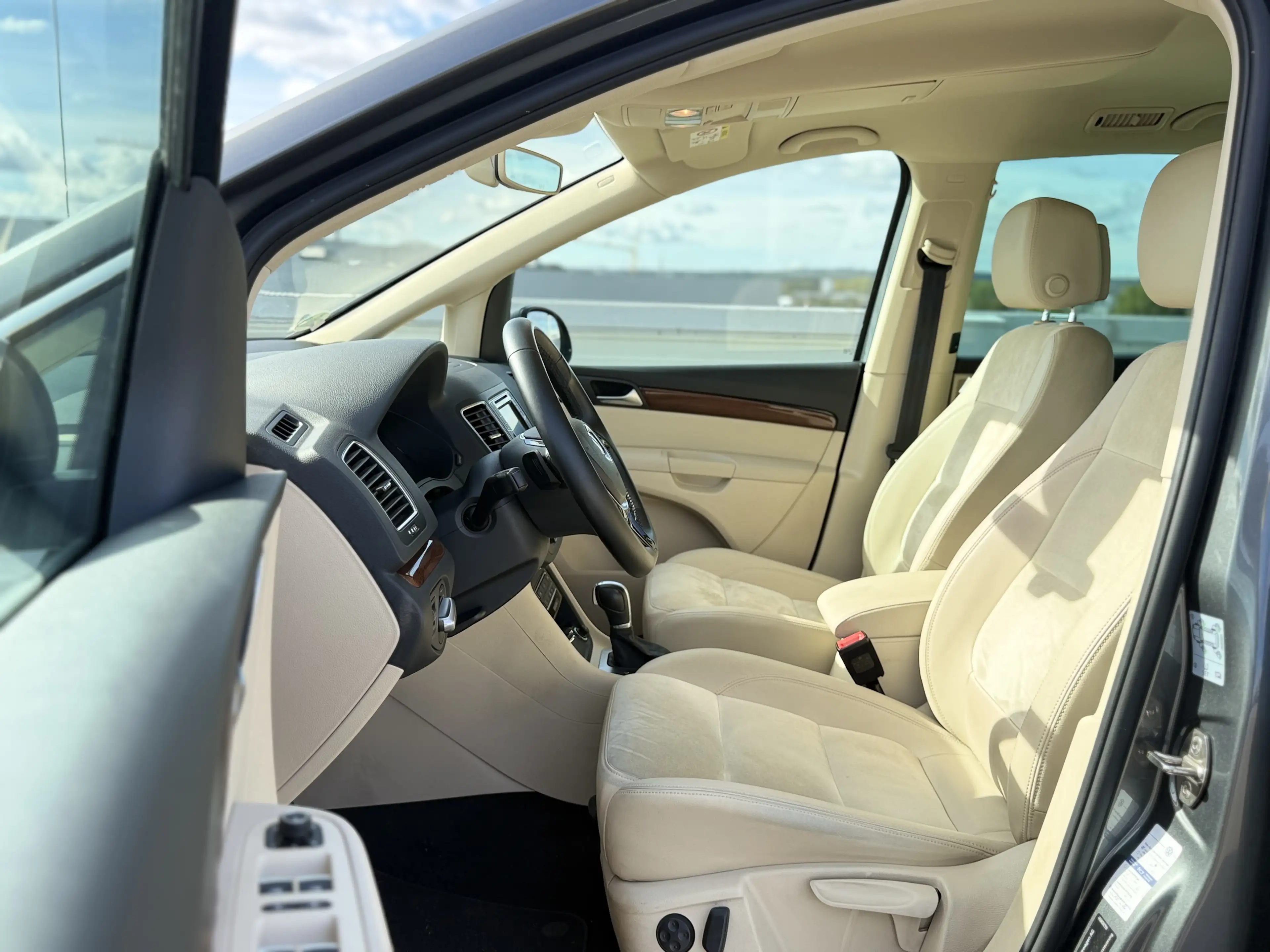 Volkswagen Sharan 2.0 TDI DSG*HL*7-SITZ*ACC*STANDHZG*CAM* — photo 11