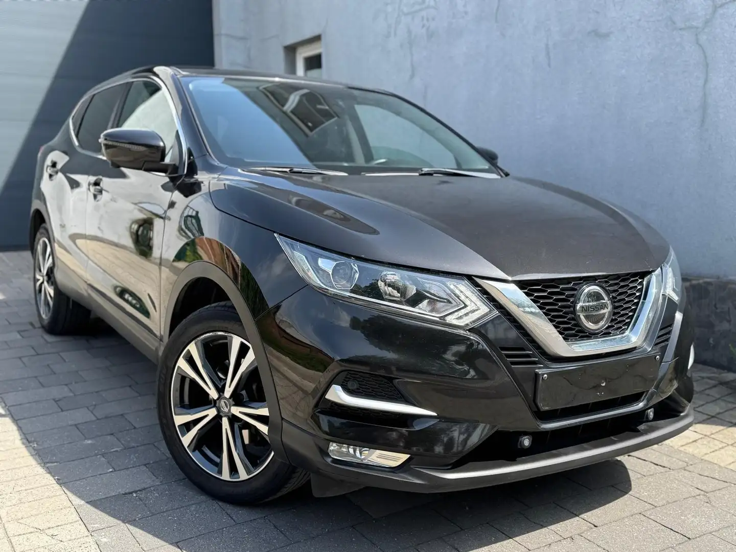 Nissan Qashqai Qashqai 1.2 DIG-T TEKNA MET NAVI GARANTIE 1 JAAR Noir - 1