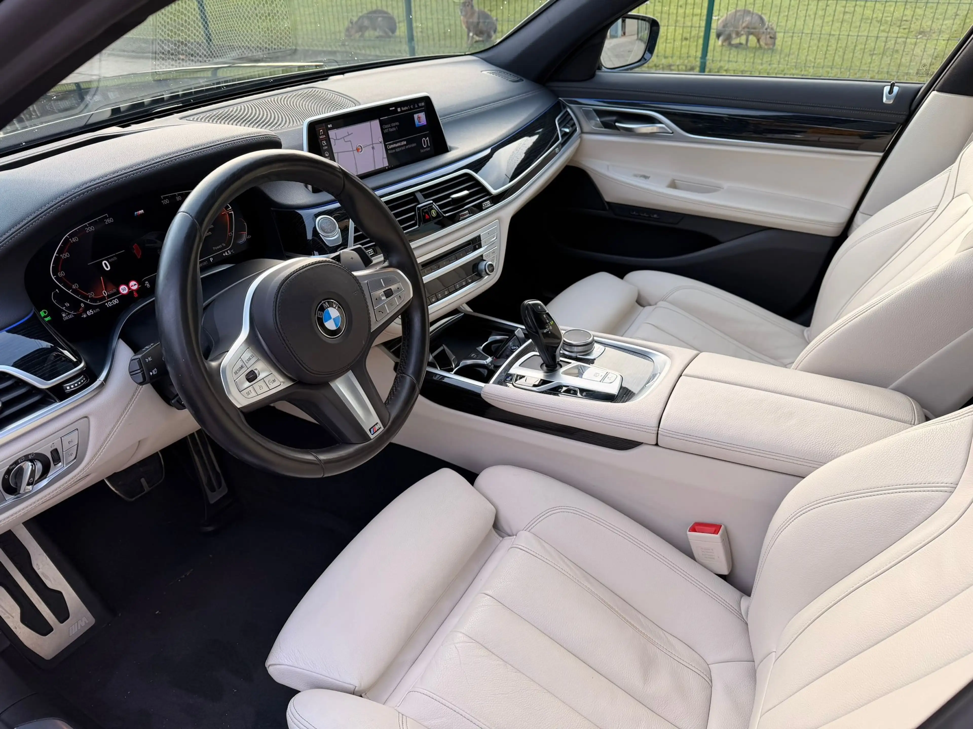 BMW 730 730d xDrive — photo 11