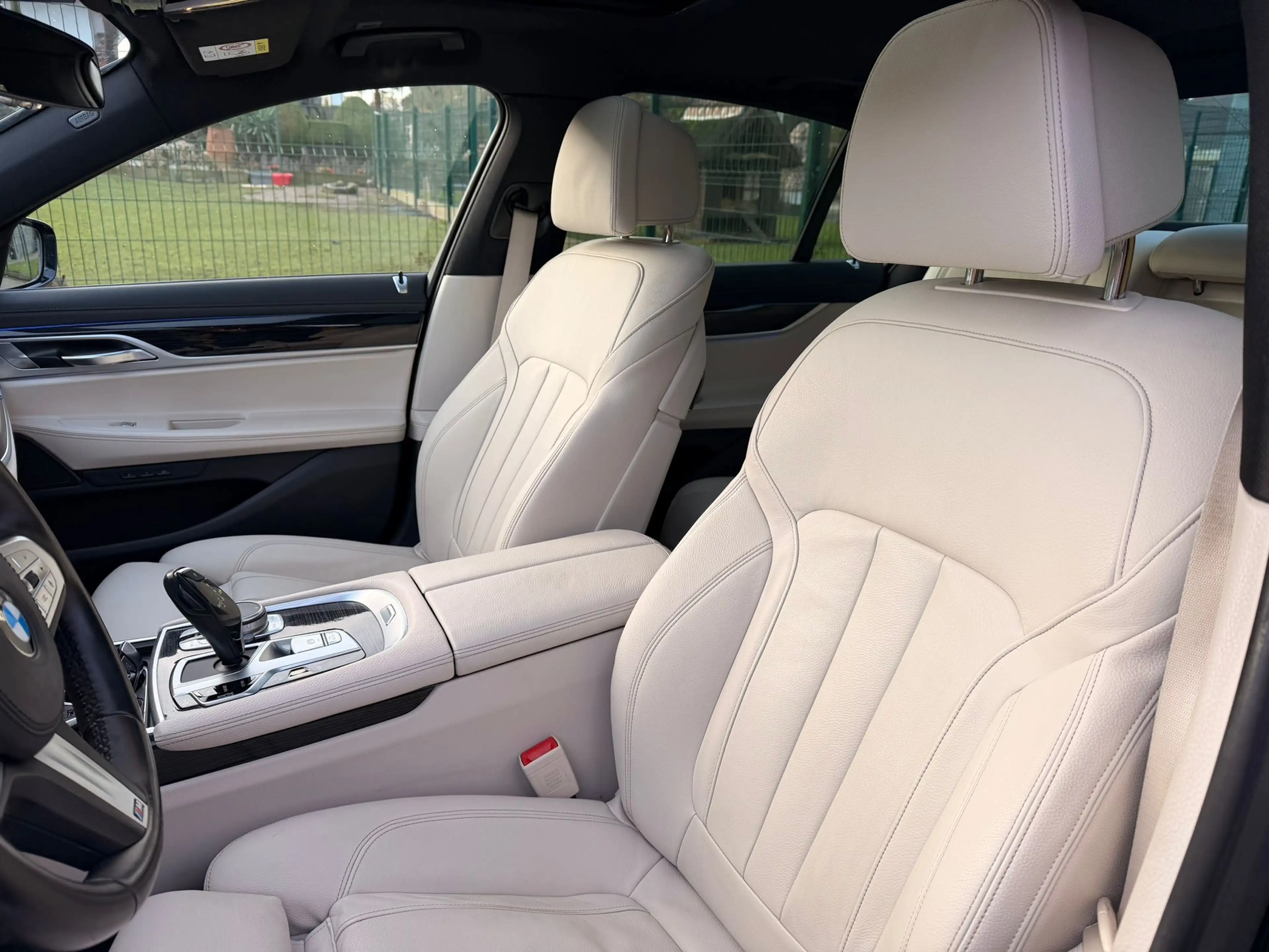 BMW 730 730d xDrive — photo 14