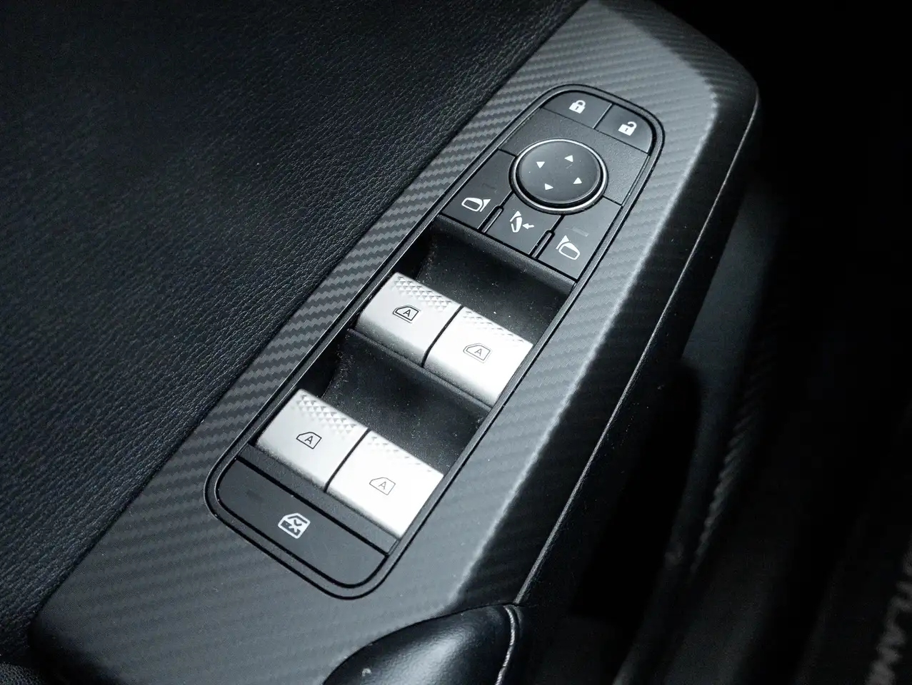 Mitsubishi Outlander photo Mitsubishi Outlander