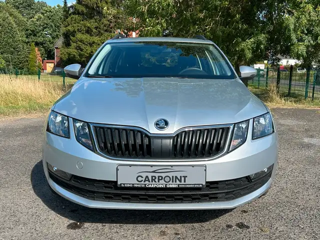 Skoda Octavia view 8