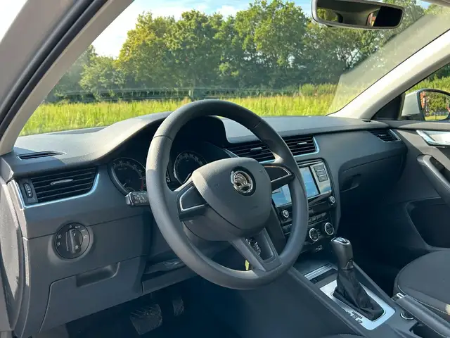 Skoda Octavia view 11