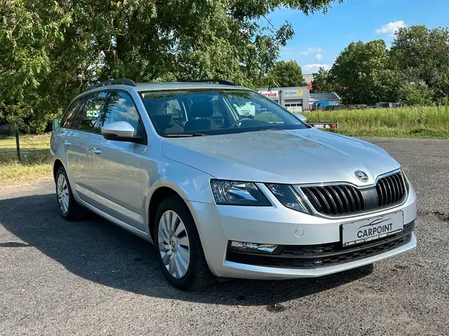 Skoda Octavia view 7