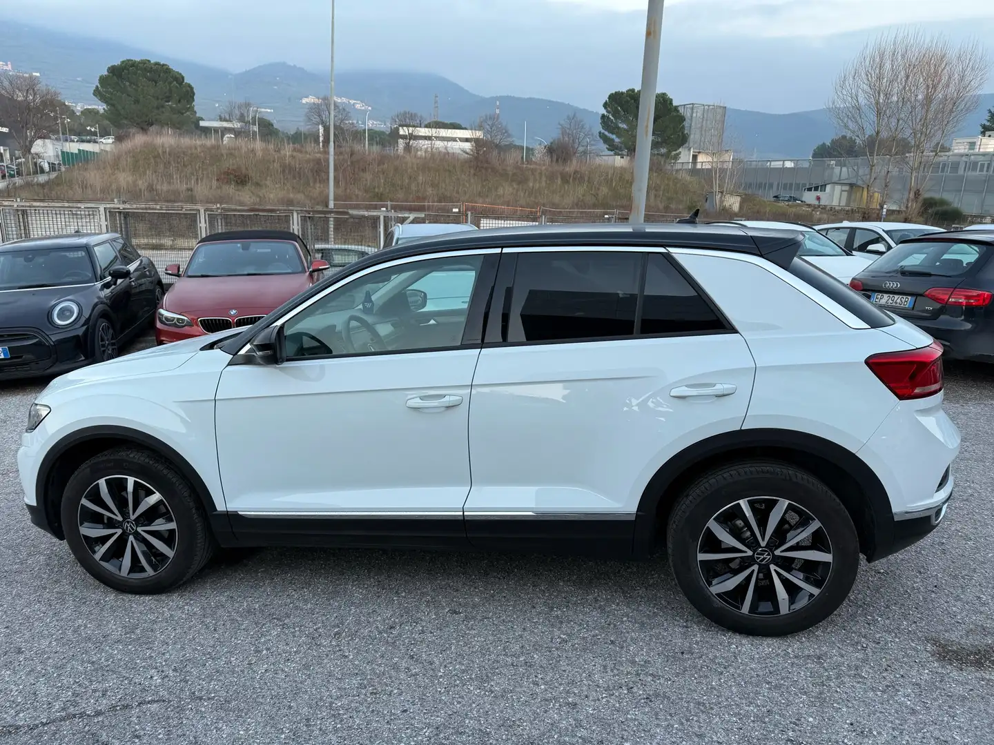 Volkswagen T-Roc T-Roc 1.0 tsi Style 110cv Weiß - 2