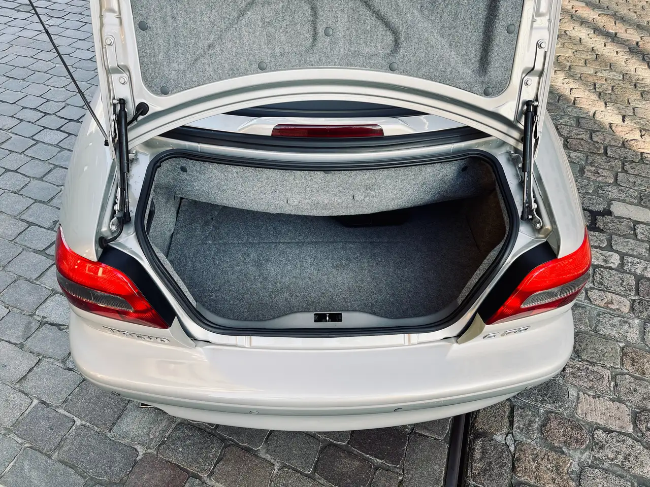 Volvo C70 2.4 T | Youngtimer | Hardtop | Uniek | VOL!, foto 11