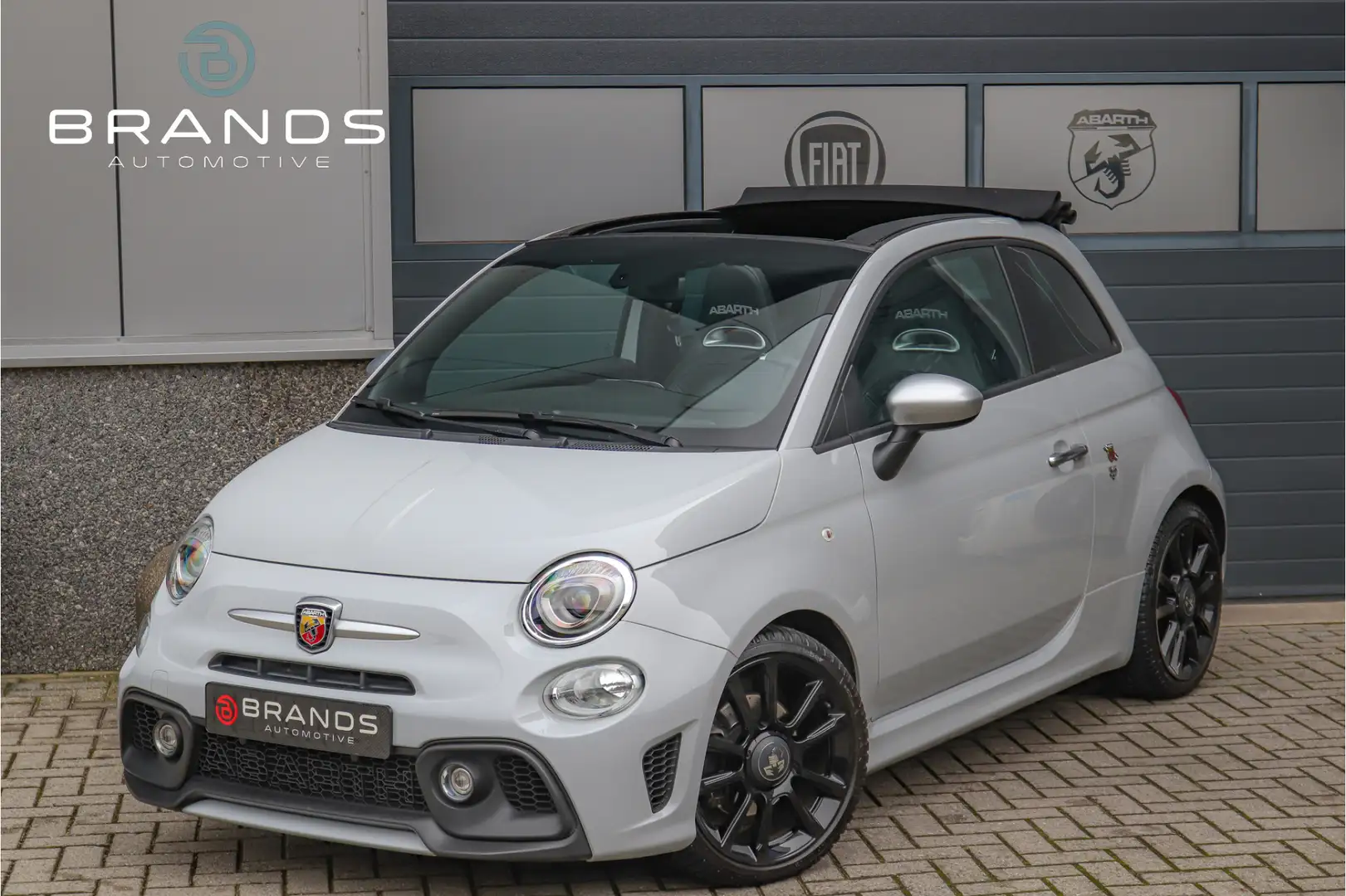 Abarth 595C 1.4 T-Jet Turismo Navi Leder 165PK Garantie Grau - 1