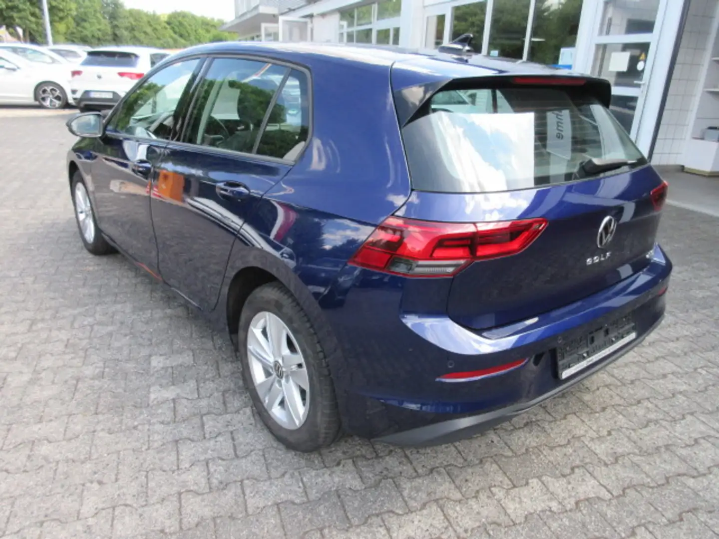 Volkswagen Golf Life 1.0 eTSI DSG NAVI STANDH. KAMERA ACC LED APS SITZH Blau - 2