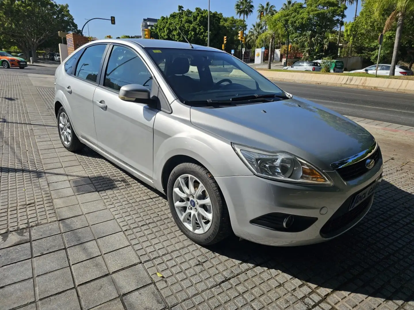 Ford Focus 1.6 Business Gris - 1