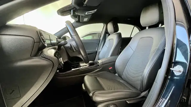 Mercedes-Benz A-Class view 9