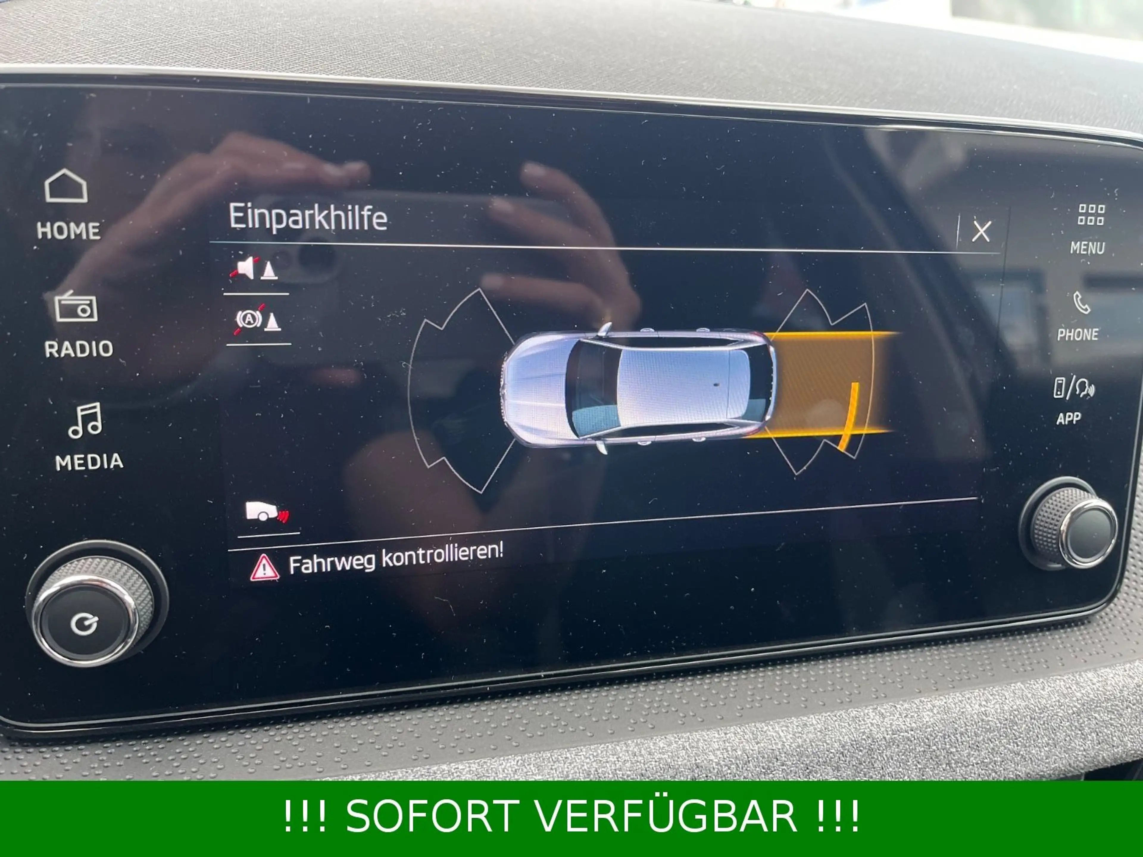 Skoda Scala 1.0 TSI 85kW DSG Selection Plus*AHK*Kamera — photo 22