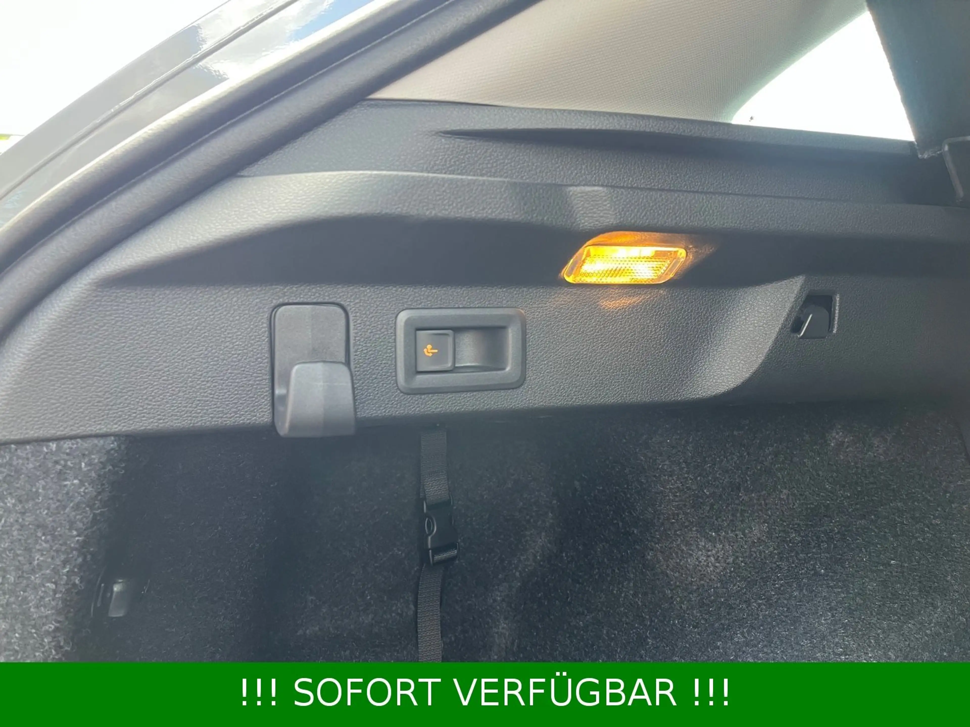 Skoda Scala 1.0 TSI 85kW DSG Selection Plus*AHK*Kamera — photo 40
