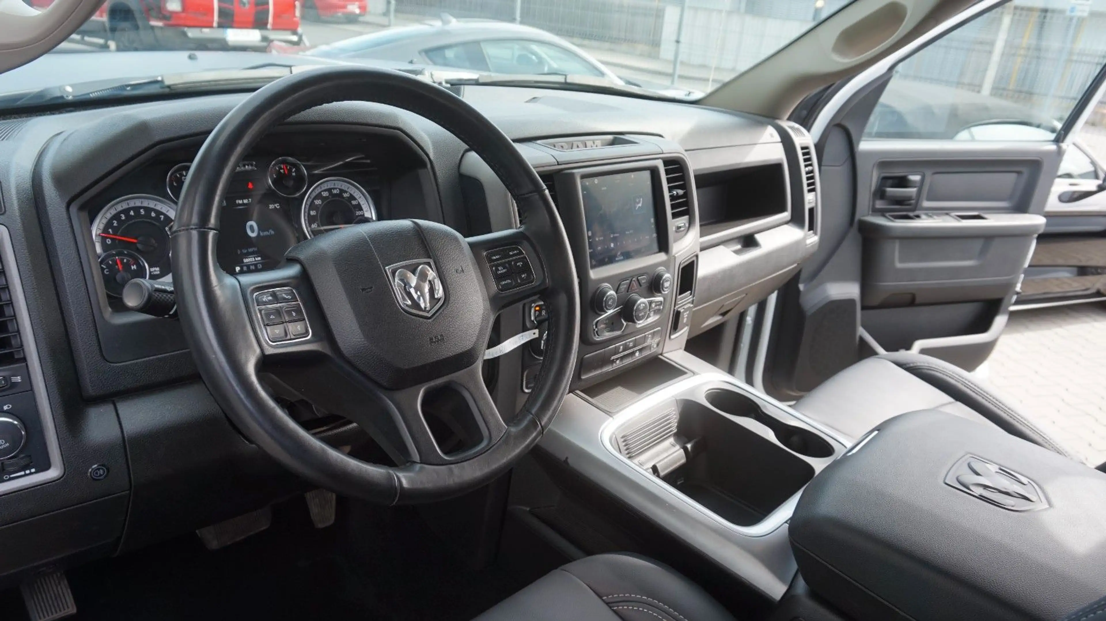 Dodge RAM 1500 HEMI 5.7  Gen.4* Hoch+Breit*Leder*4x4* — photo 10