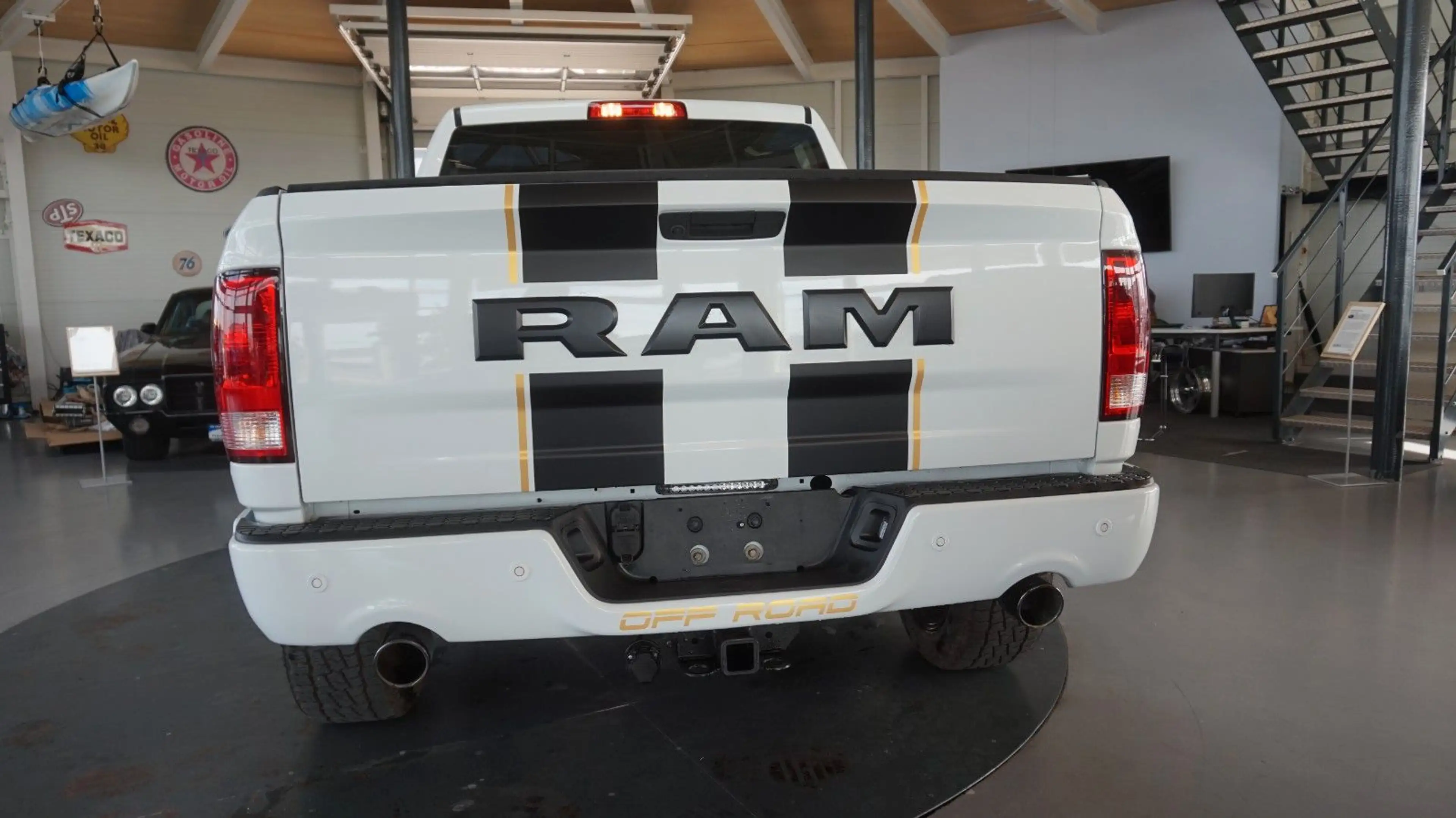 Dodge RAM 1500 HEMI 5.7  Gen.4* Hoch+Breit*Leder*4x4* — photo 8