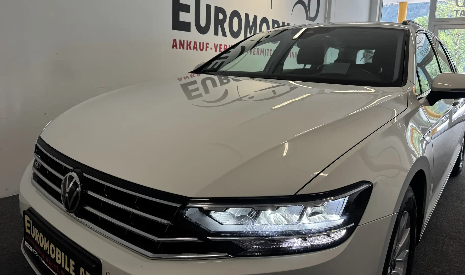 Volkswagen Passat Variant Business R-Line PAKET *RFK*HU*LED*LRHZ.*VOLL ASS.* Weiß - 2