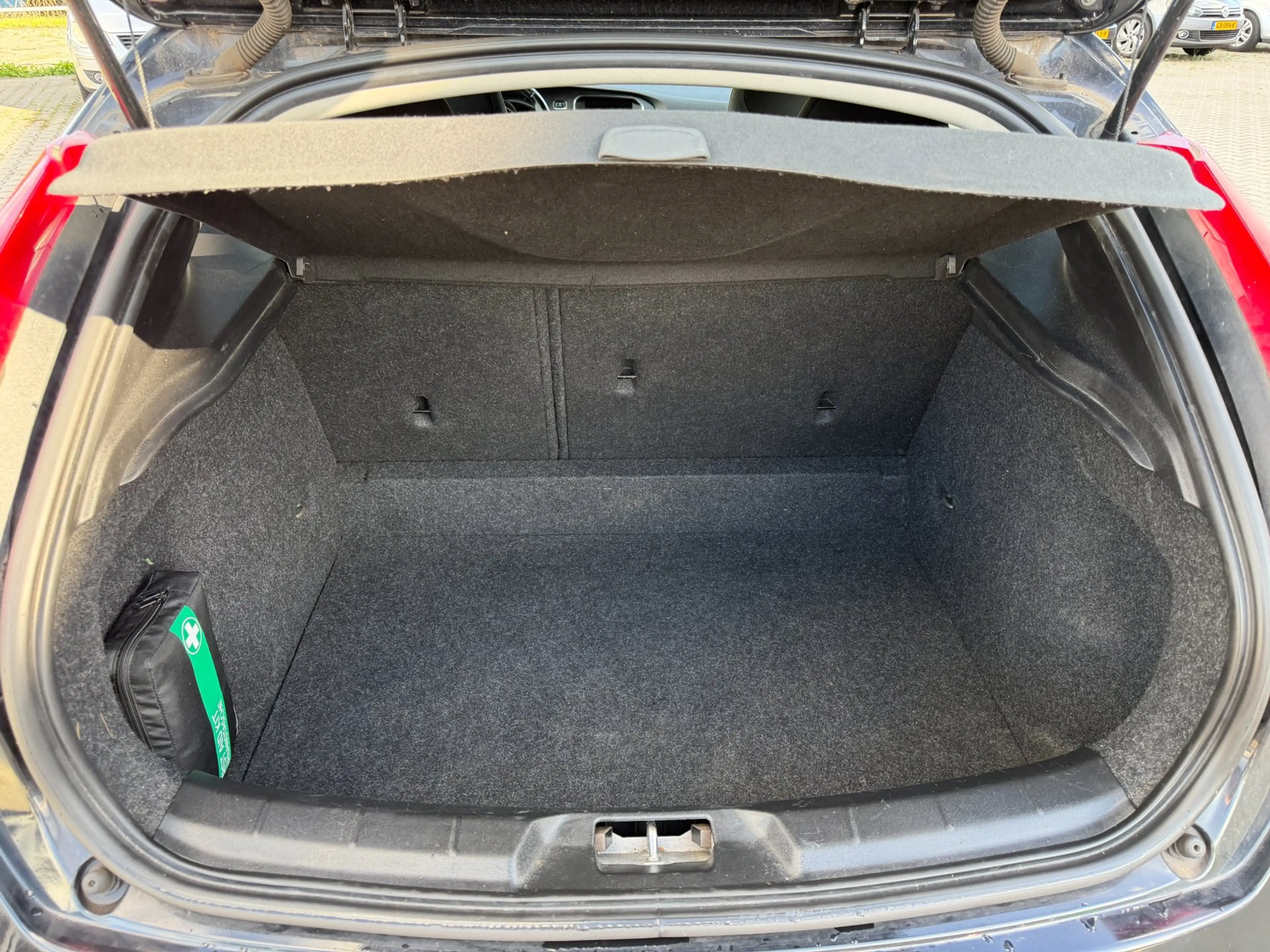 Volvo V40 1.6 T4 Summum CLIMA|NAVI|CRUISE|XENON|EXPORT| — photo 8