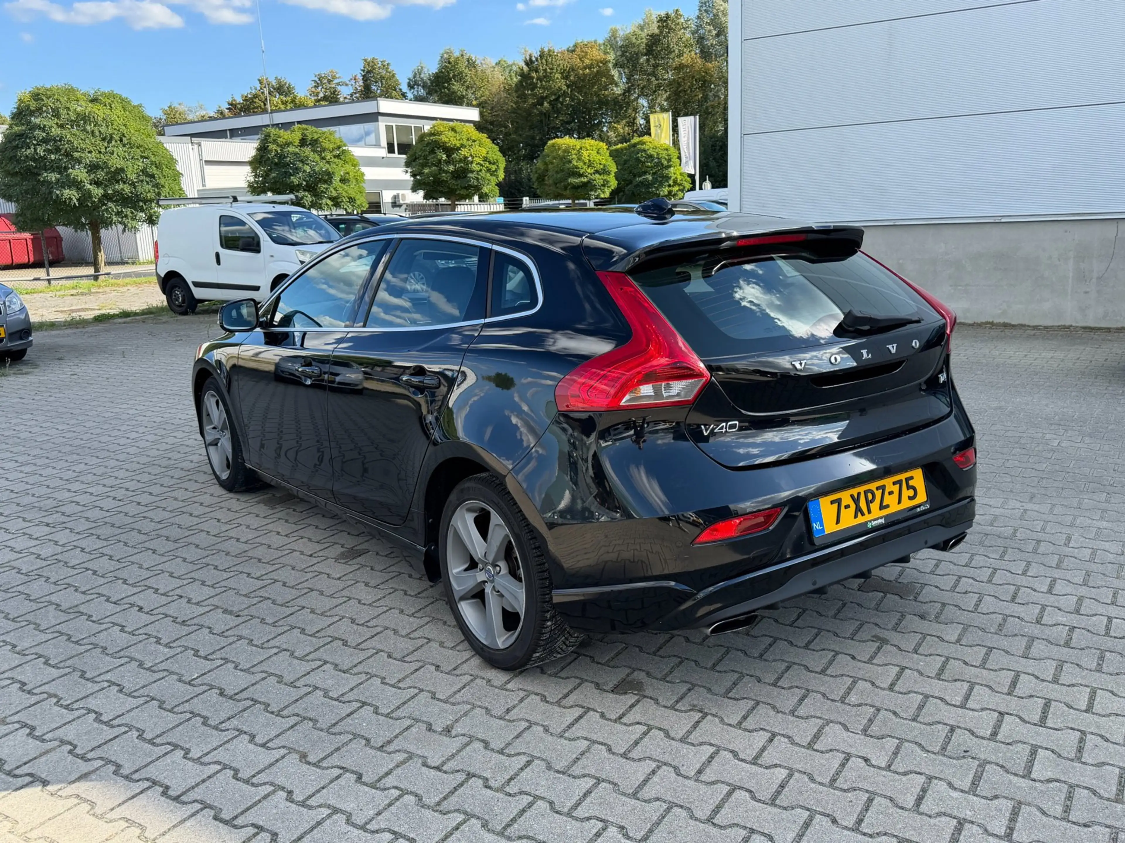 Volvo V40 1.6 T4 Summum CLIMA|NAVI|CRUISE|XENON|EXPORT| — photo 3
