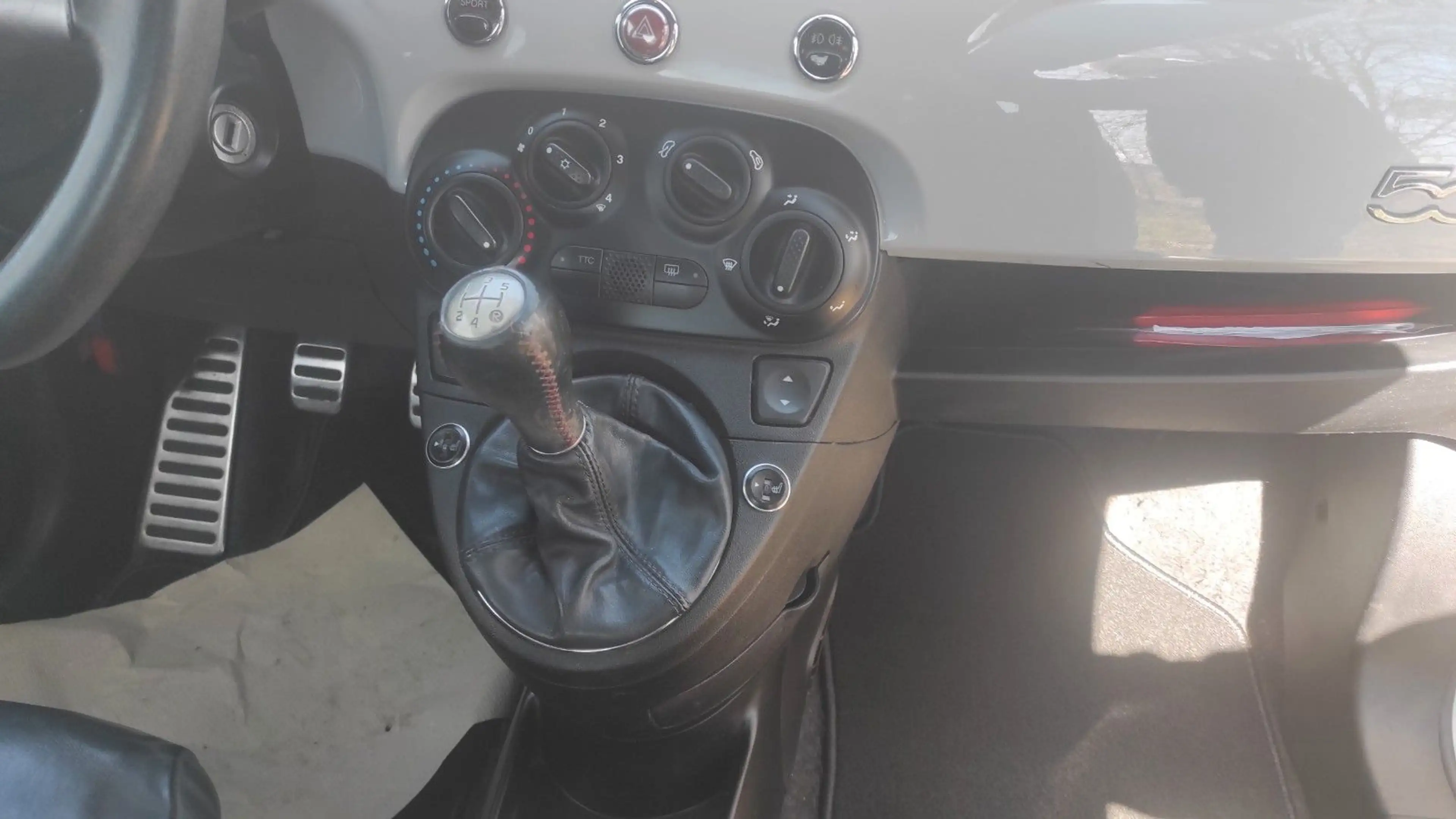 Abarth 500 1,4 T-Jet 16V 135 PS, Sitzheizung, etc... — photo 8