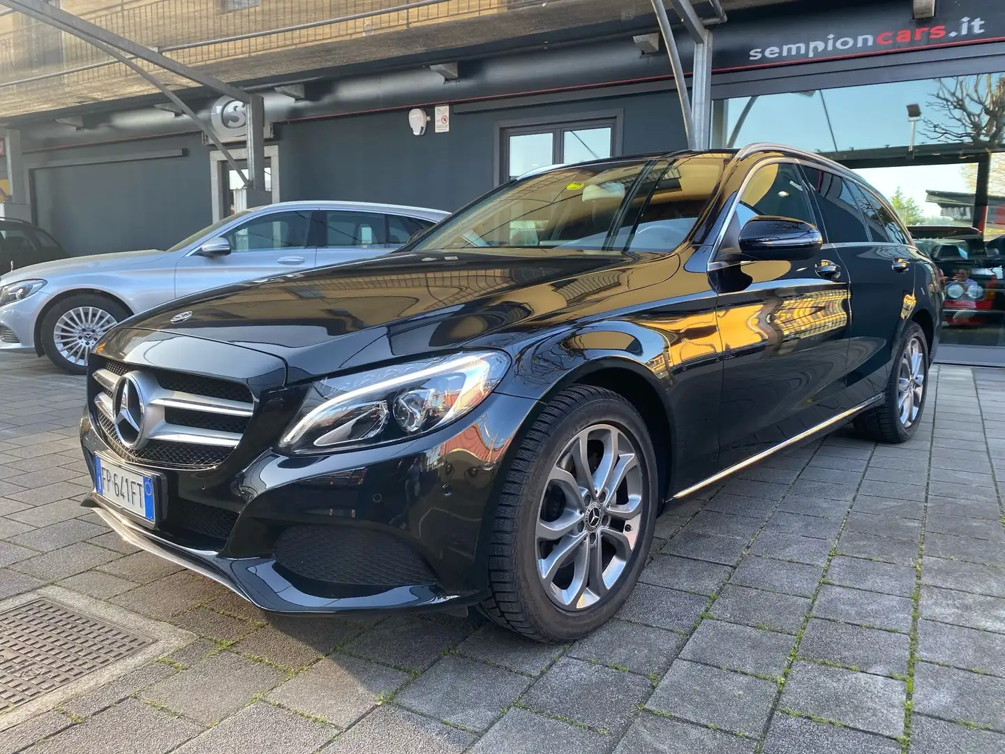 Mercedes-Benz C 220 220 d Executive auto Negro - 2