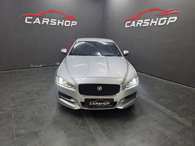 Jaguar XE R-Sport