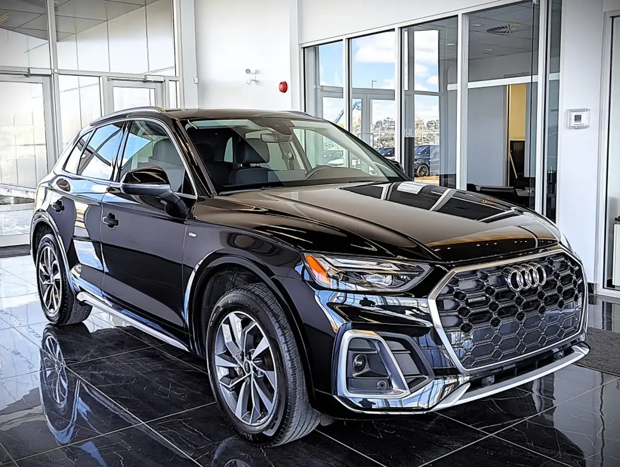Audi Q5 снимка Audi Q5