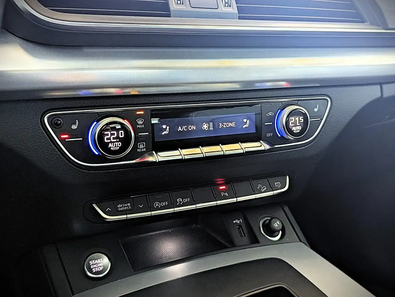 Audi Q5 снимка Audi Q5