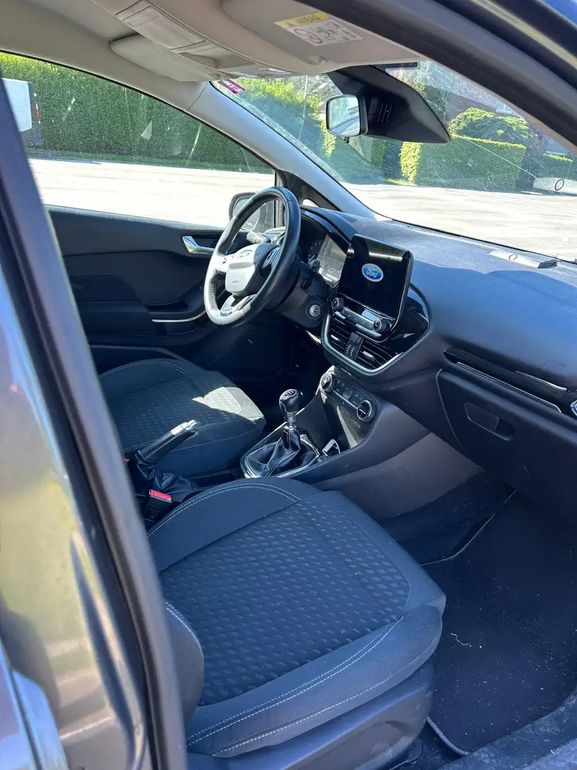 Ford Fiesta Fiesta 1.0 EcoBoost Titanium Grijs - 1